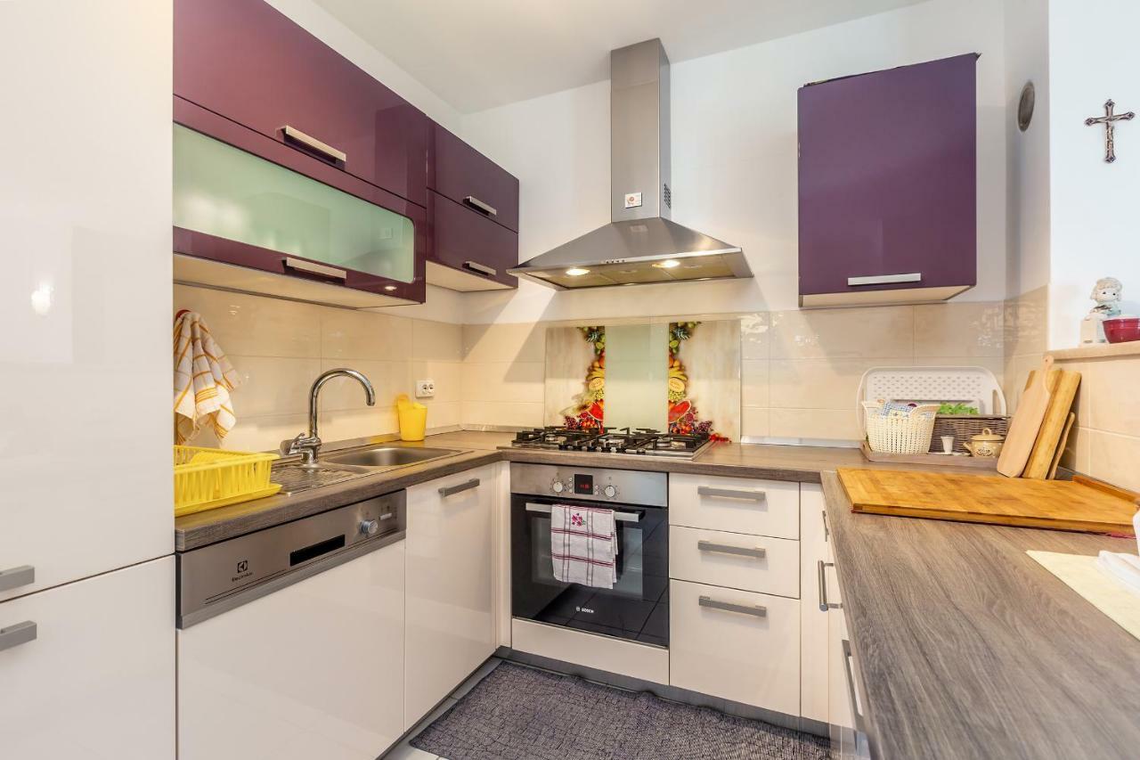 Apartments Marica Skrbčići Eksteriør bilde